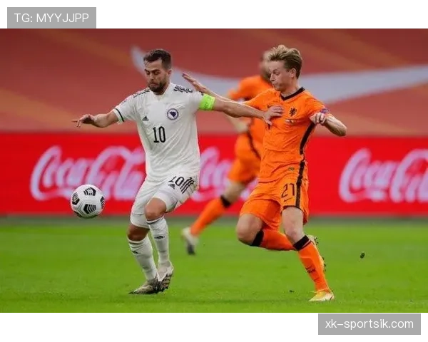 巴斯托尼：孔蒂三中卫体系中坐稳主力位置