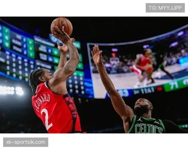 杰伦·布朗关键时刻投篮效率提升显著拉开得分差距