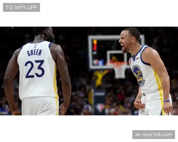 约基奇挡拆拉开空间，助掘金内线持续高效输出